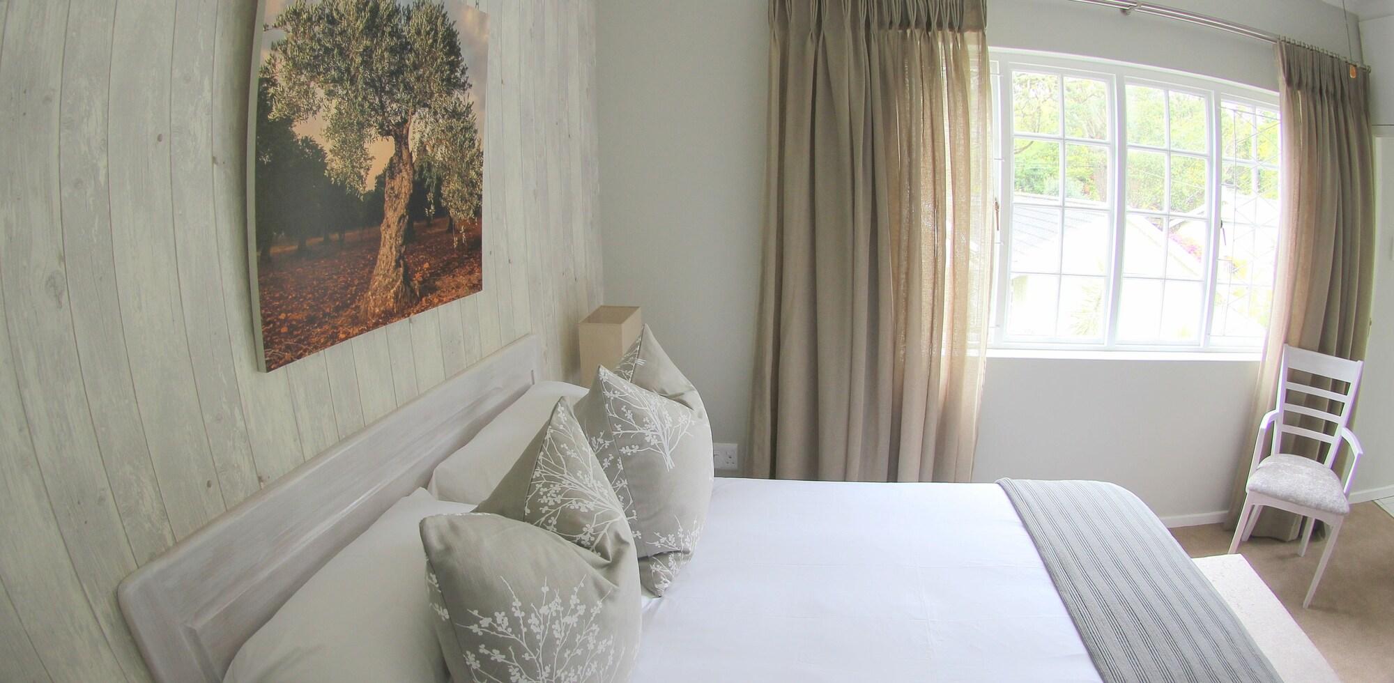 Lodge On Main Guest House 17/60