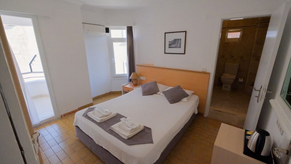 CLASSIC, DOUBLE BED