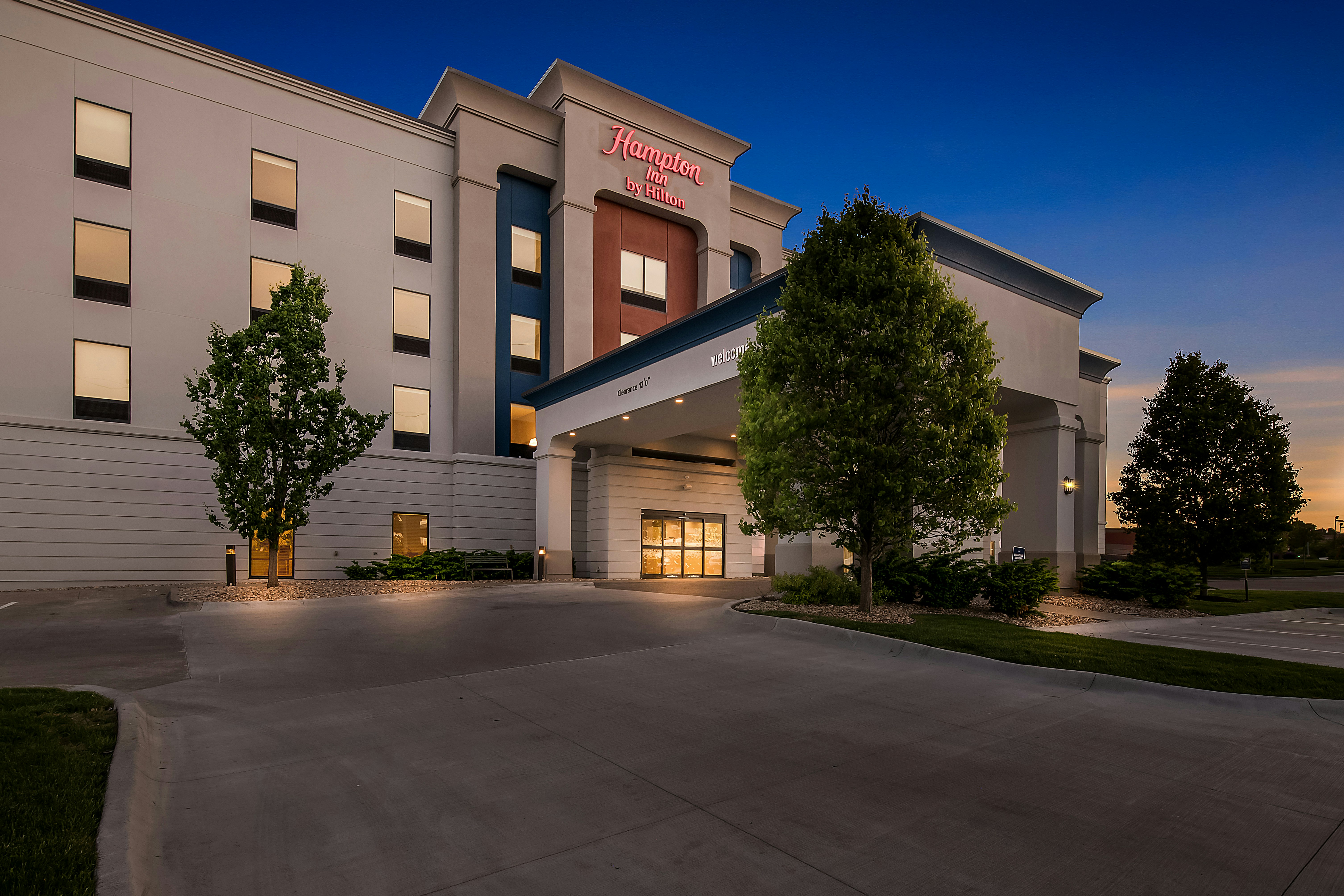 Hampton Inn Omaha/West Dodge Road (Old Mill) 48/50