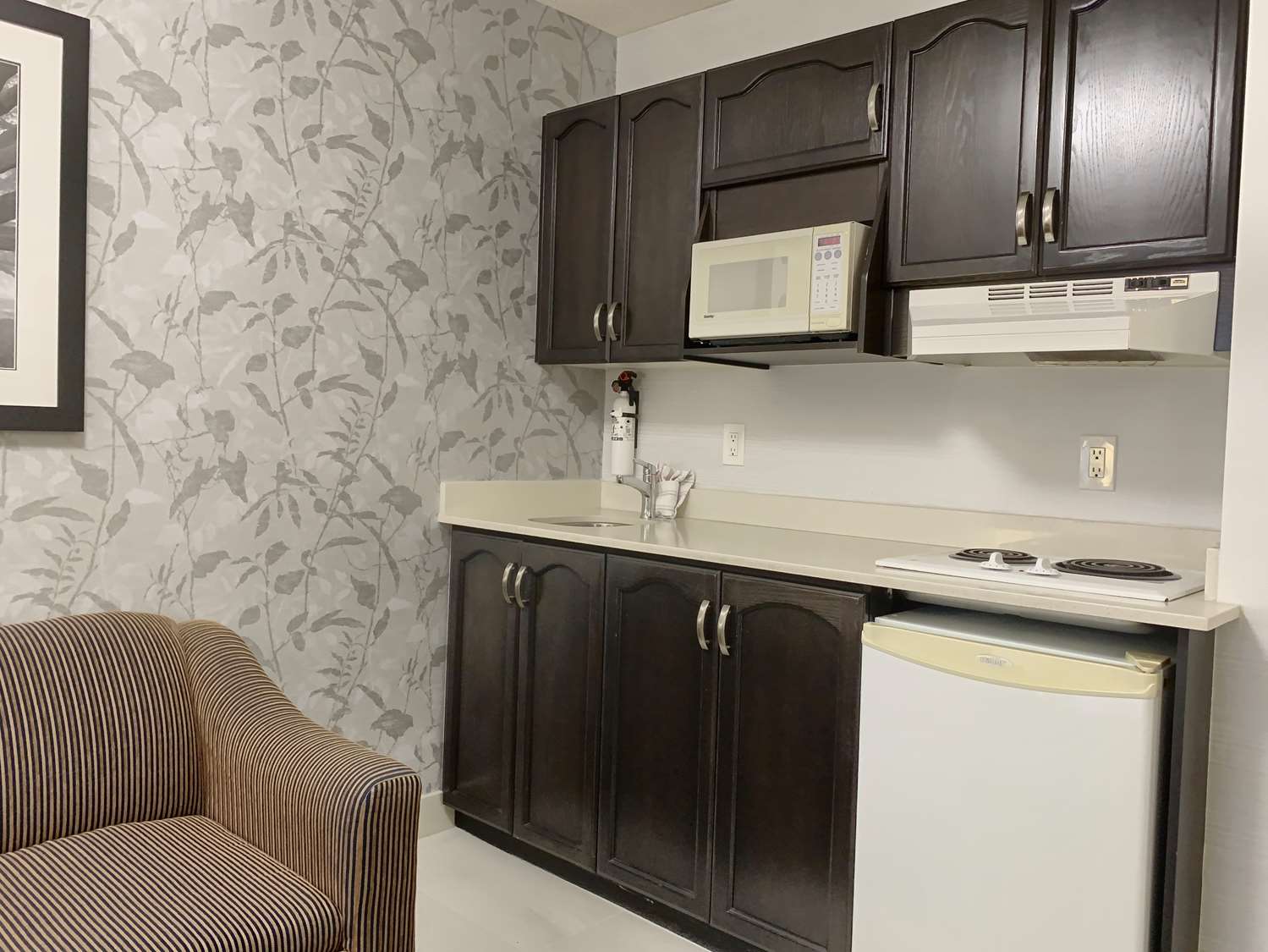 Best Western Plus Regency Inn and Conference Centre 15/15