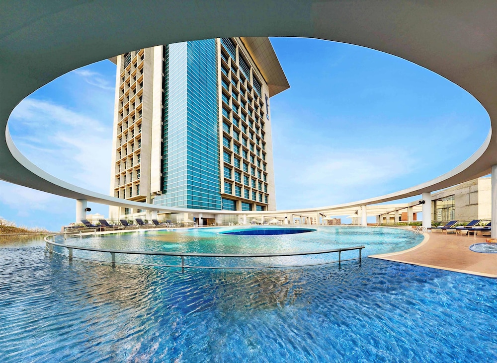 Radisson Blu Chattogram Bay View 34/70