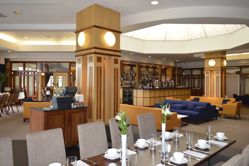 The Golden Jubilee Hotel 32/50