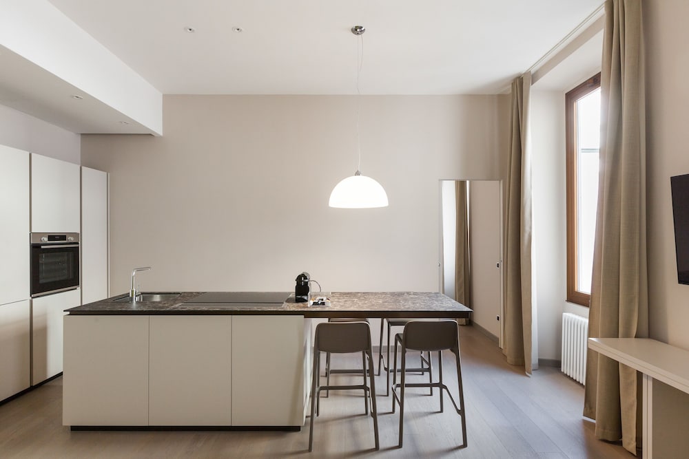 Easyhomes Duomo Suites and Apartments 4/38