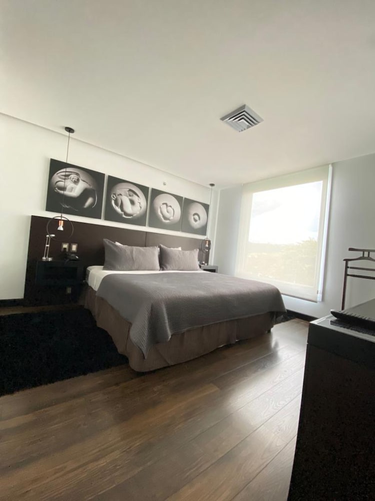 Studio Hotel Boutique 11/75