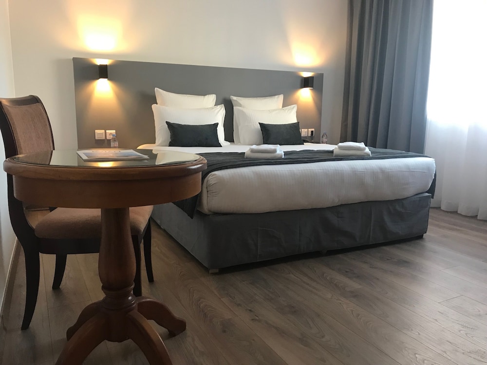MINOTEL LE BOURGOGNE 20/55