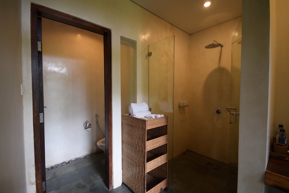 Swarapadi Villa 17/56