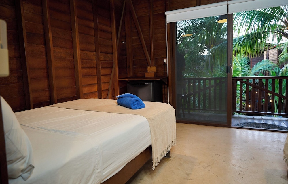 COCONUT BY OOL HOTELS 15/43