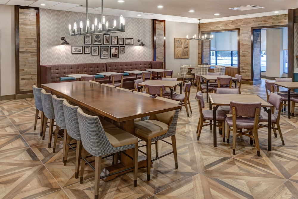 Holiday Inn East Windsor 43/60
