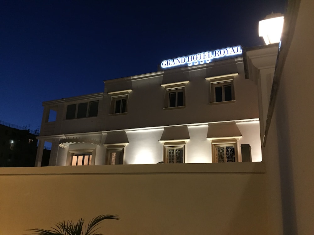 Grand Hotel Royal 1/48