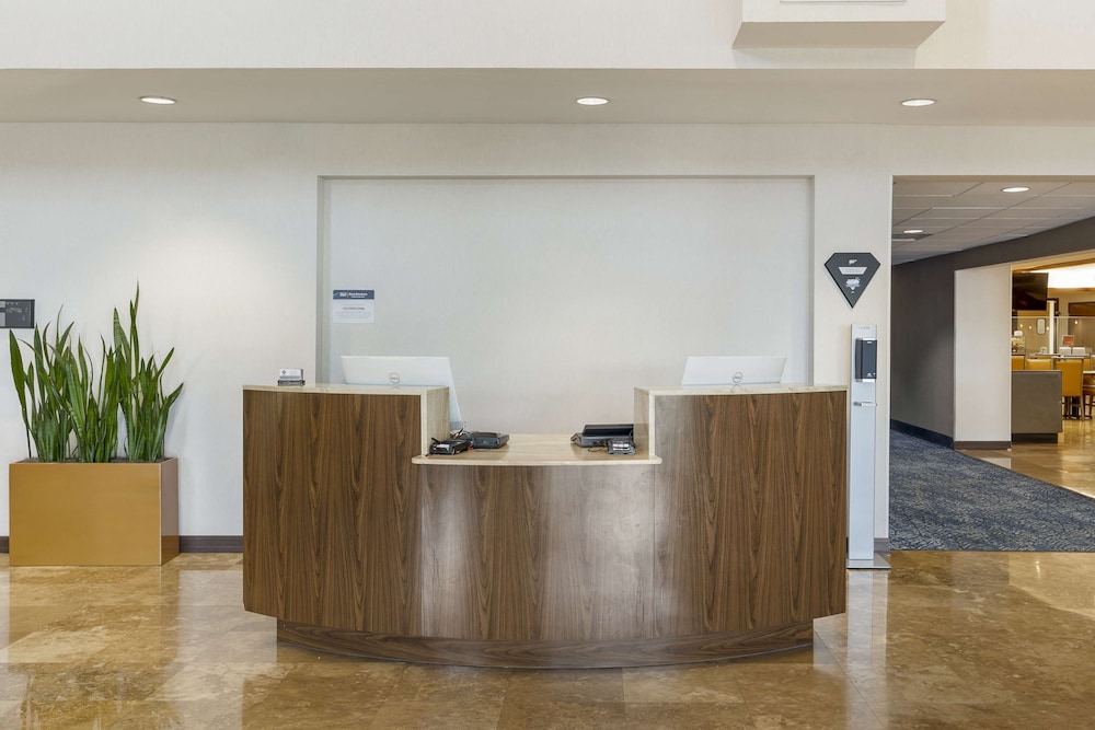Lobby at Best Western Plus Henderson Hotel, HENDERSON - NV