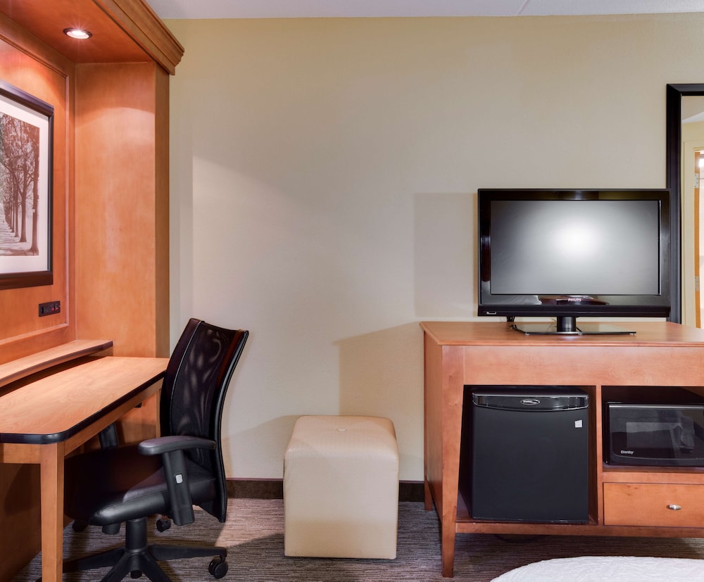 Hampton Inn Pittsburgh-Greentree 35/35