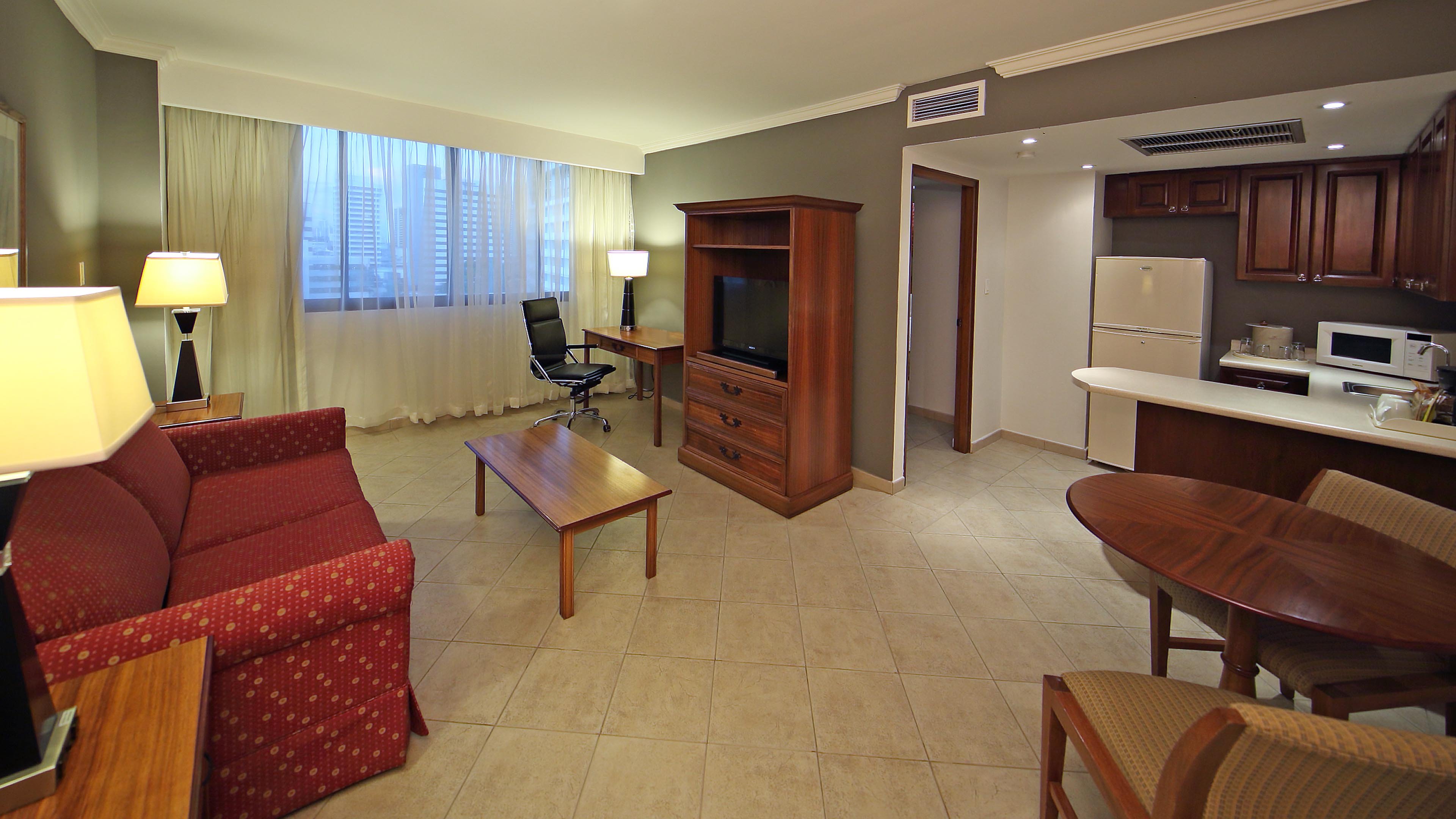 Crowne Plaza Panama 47/80