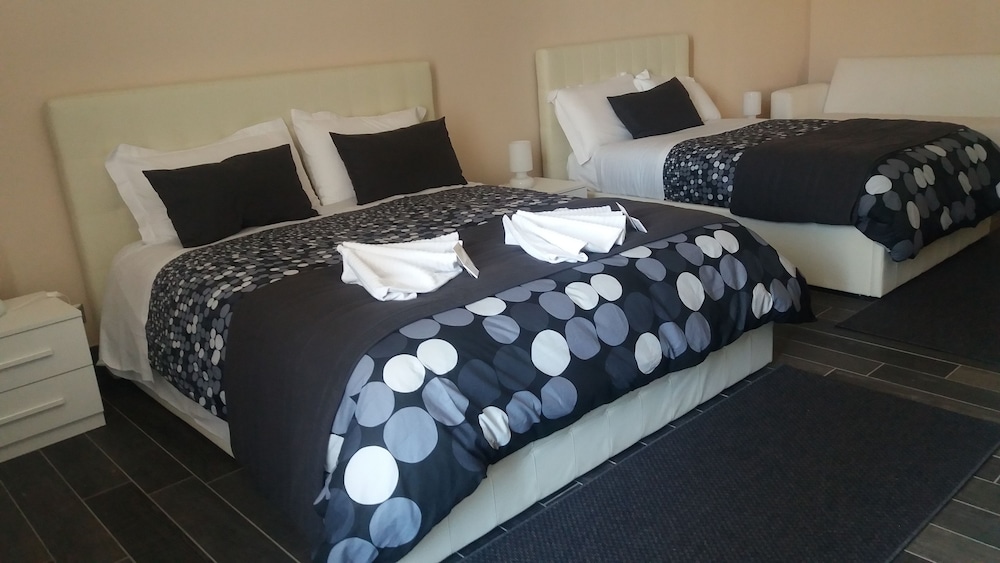 Arch Rome Suites 44/75