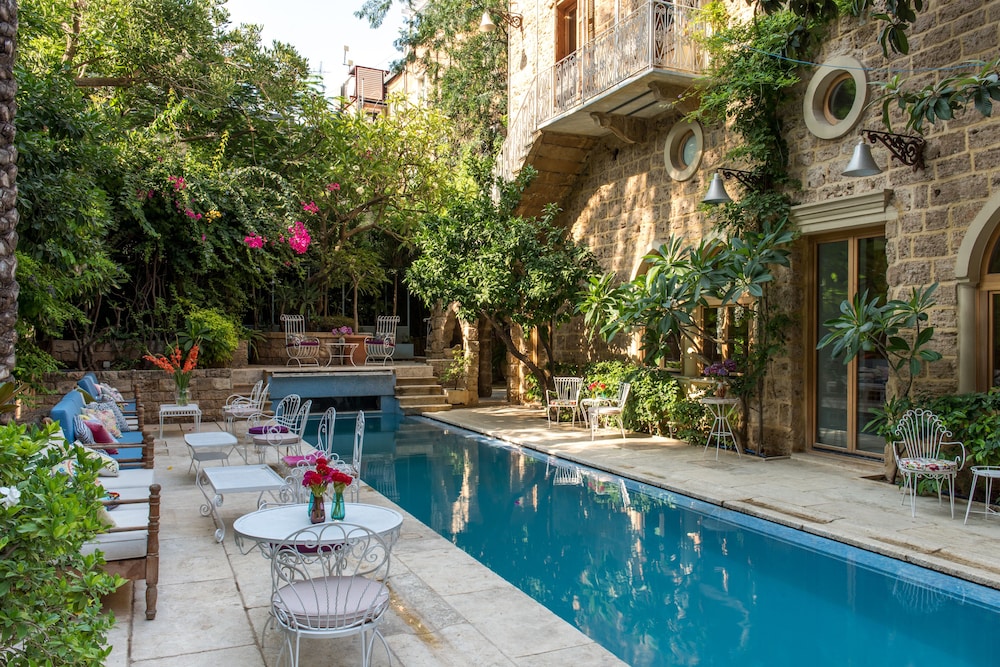 Arthaus Beirut 38/50