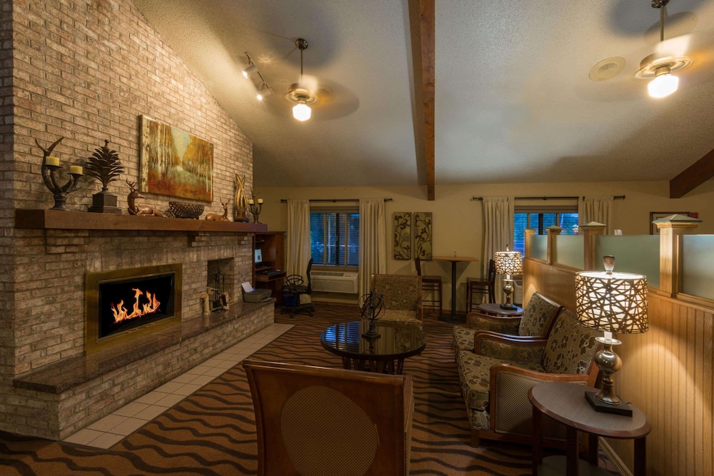 Americinn By Wyndham Minocqua 24/34