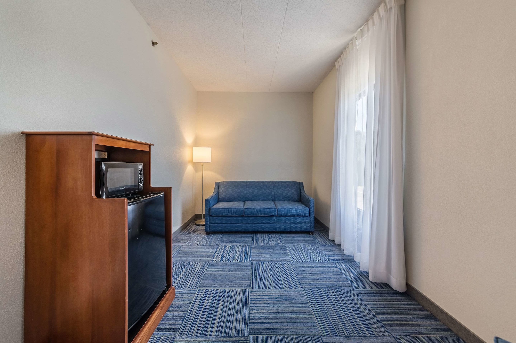 غرفة قياسية بسرير كينج، Allentown Park Hotel by The Red Collection 3/5
