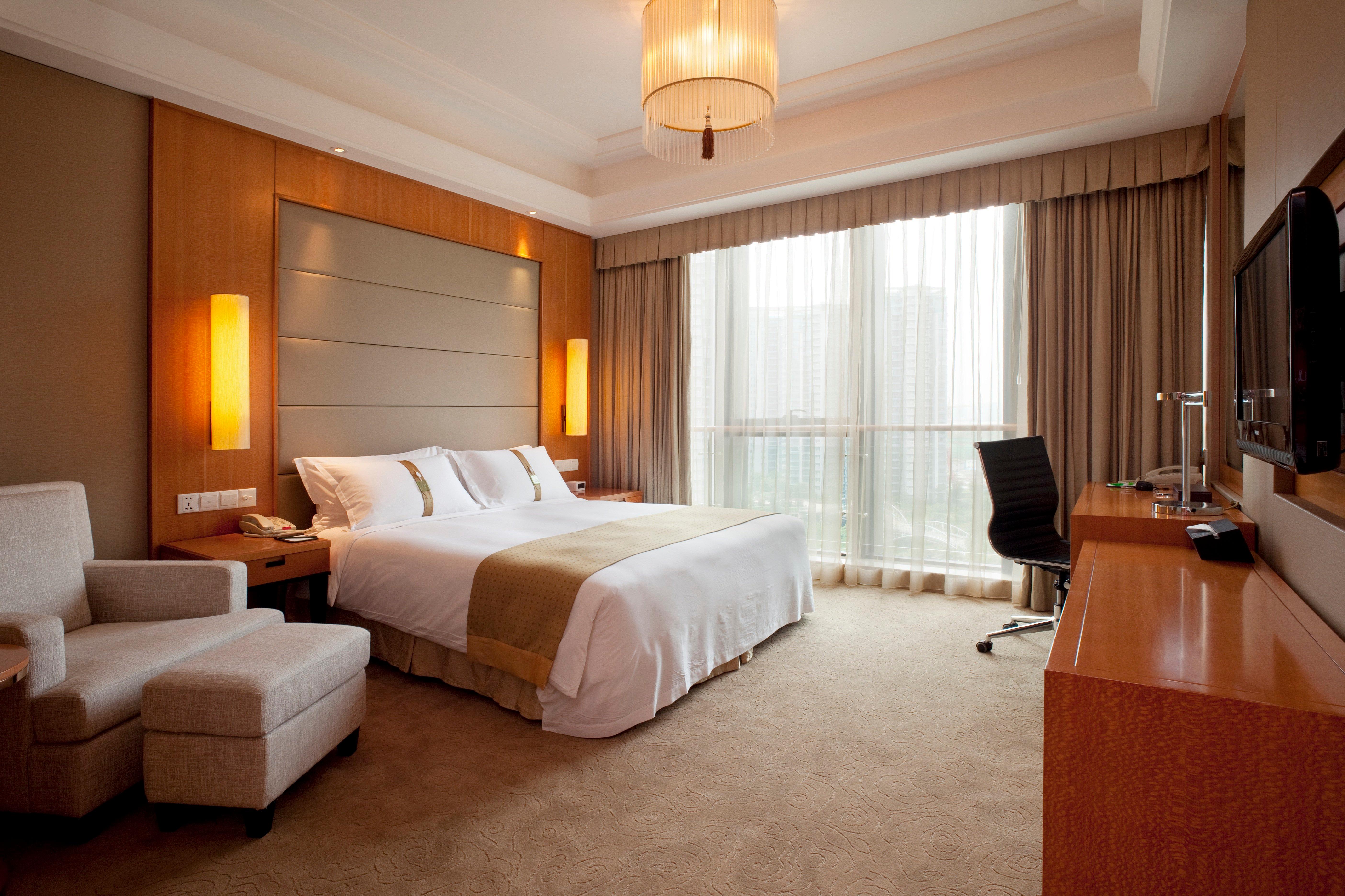 Deluxe, Suite, King Bed