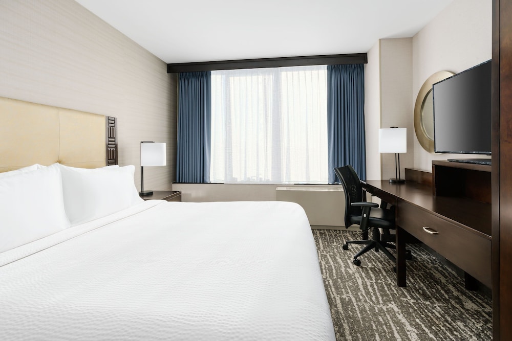 Fairfield by Marriott Inn & Suites New York Midtown Manhattan/Penn Station 6/33