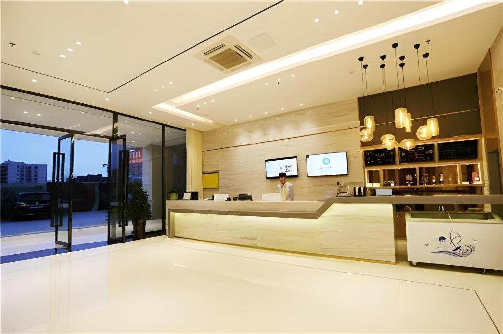City Comfort Inn (Zhaoqing Dawang Wandu Square) 5/31