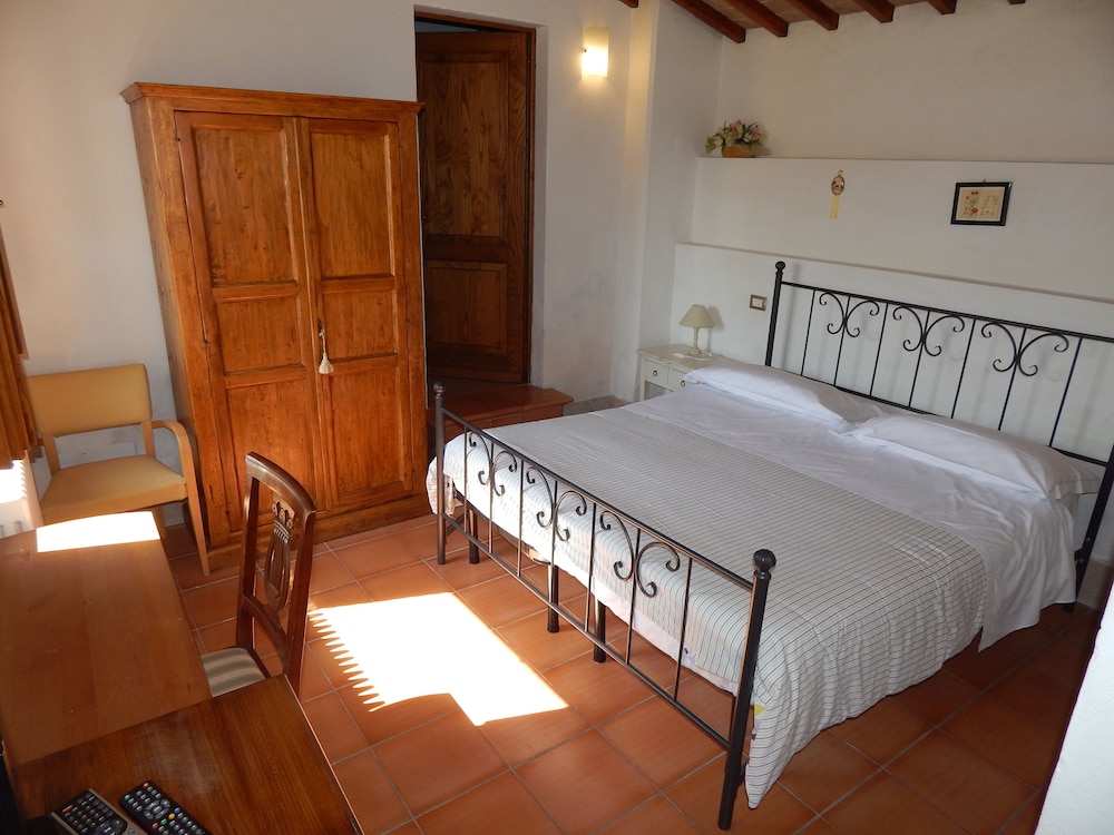 Studio, Patio, Ground Floor