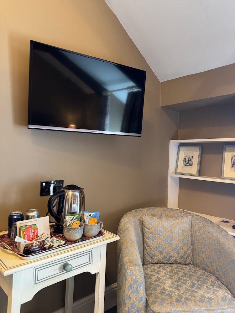 32 Townhouse 7/49