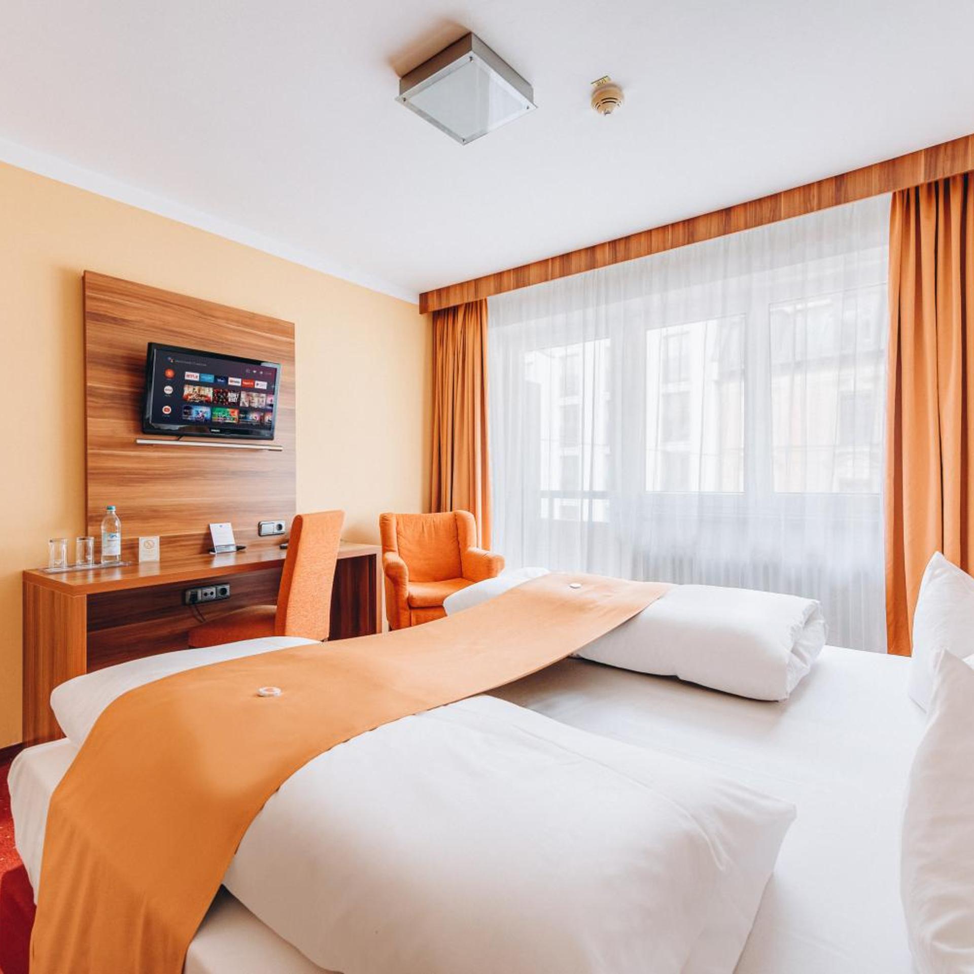 Room, Double Bed