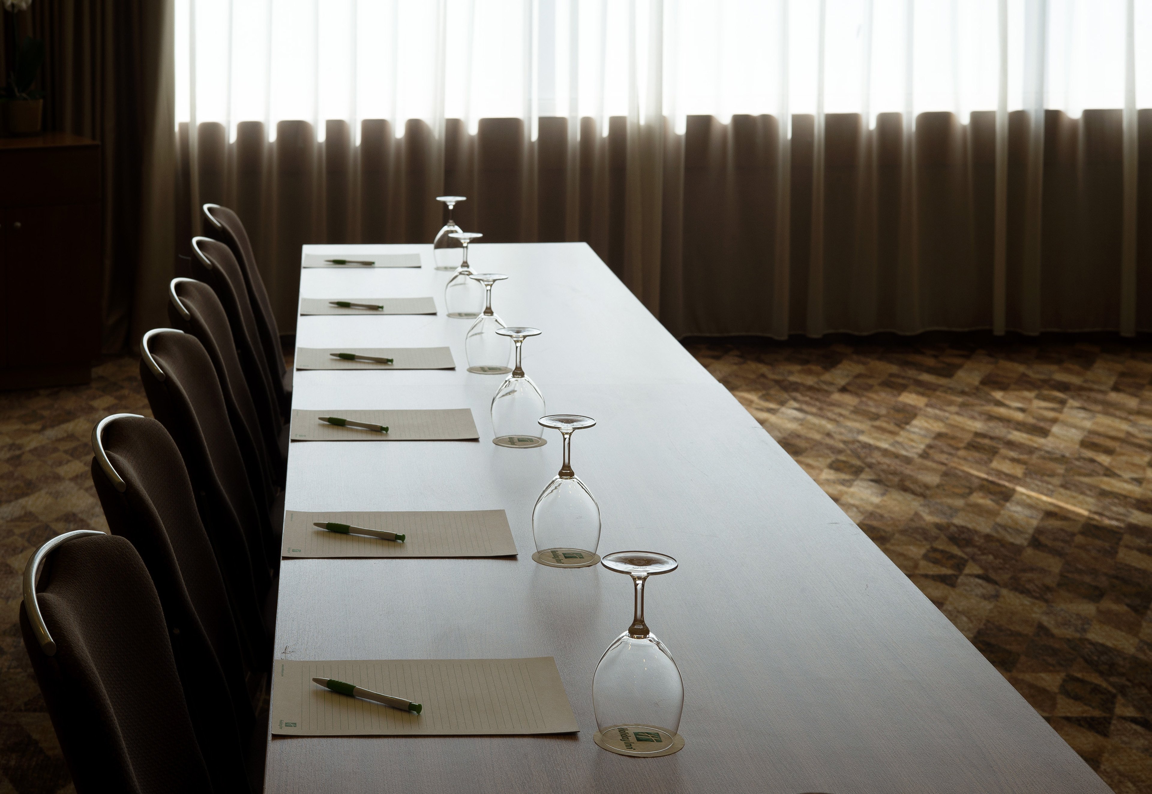 Holiday Inn Athens Airport 18/66