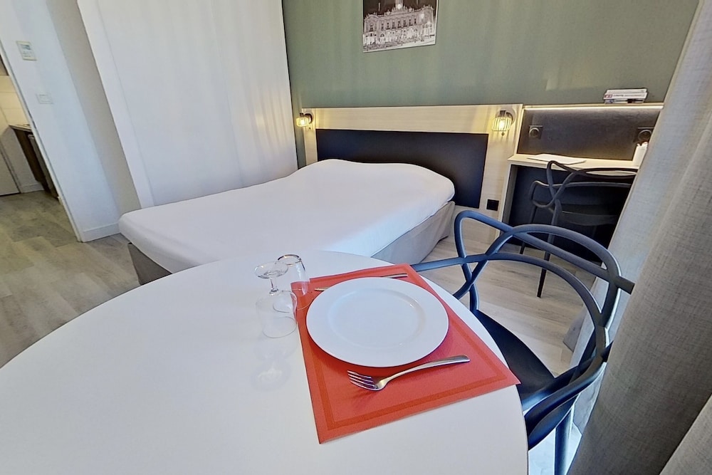 City Residence Tours 19/56