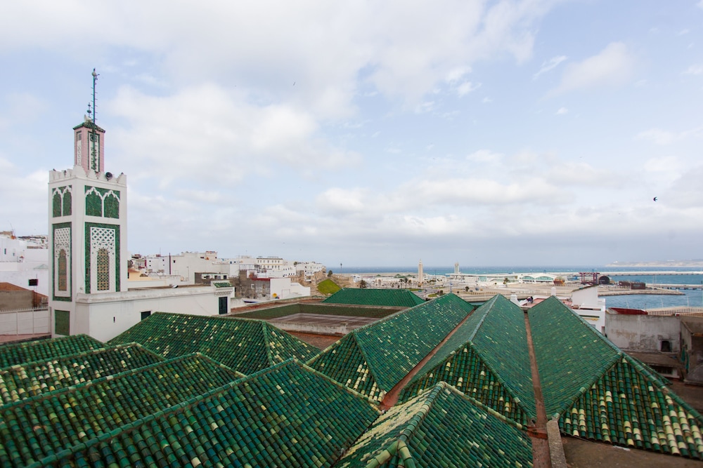 HOTEL MAMORA 46/72