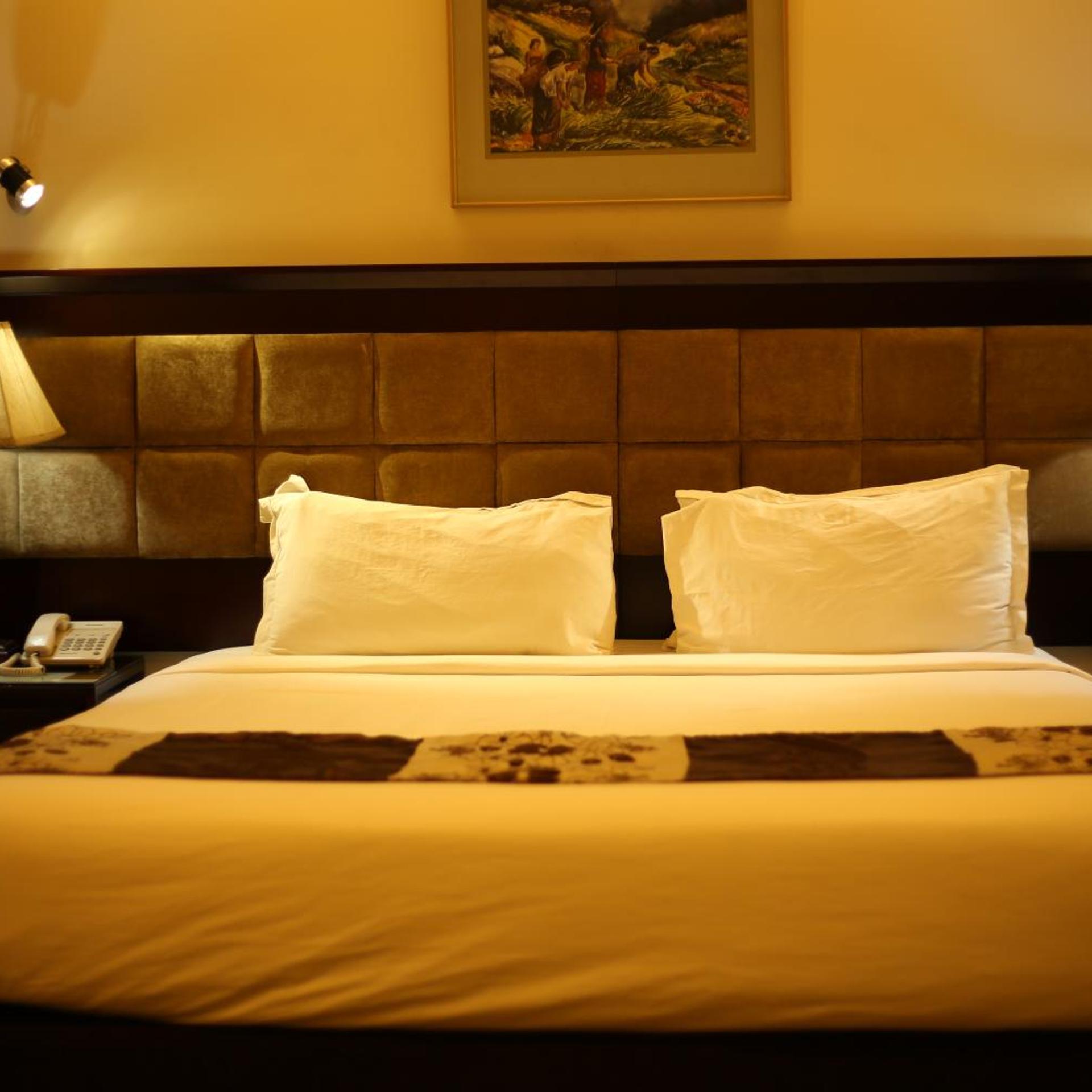 The Avenue Hotel and Suites 20/31