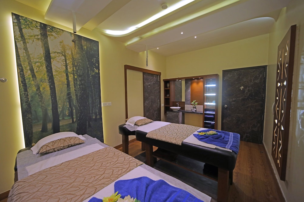 Amantra Comfort Hotel 25/50