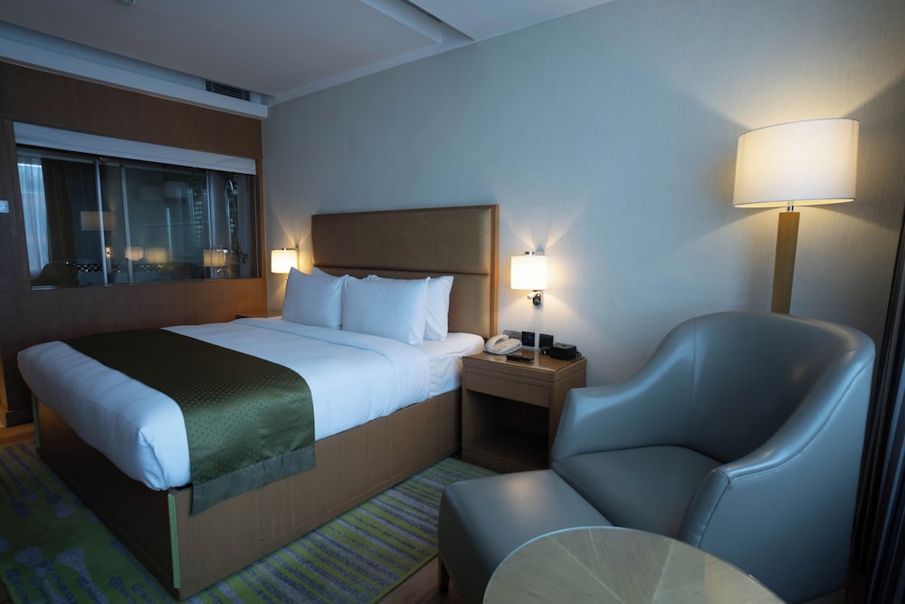 Holiday Inn Baguio City Centre 13/25
