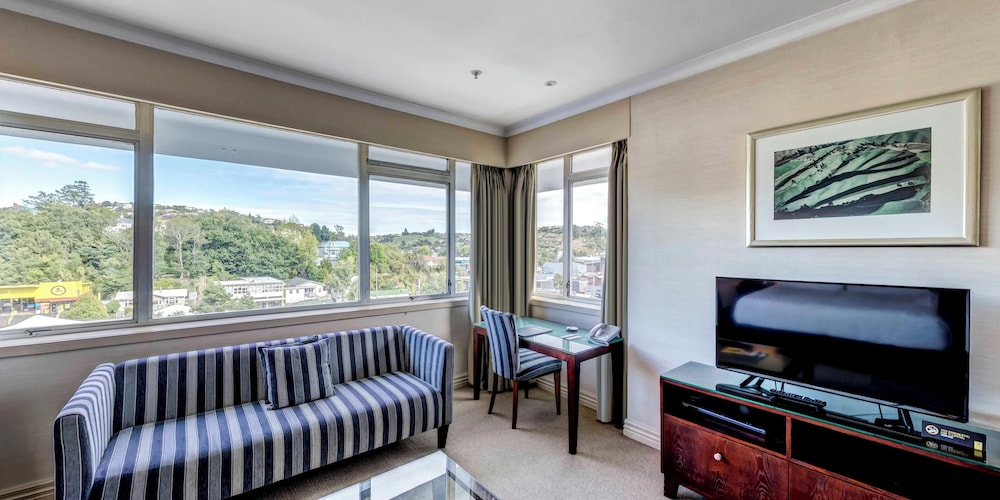 Rutherford Hotel Nelson 45/64