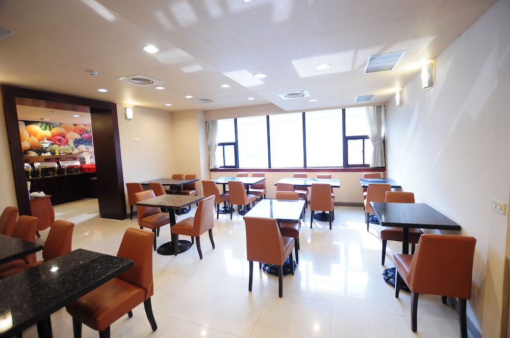Kindness Hotel Wu Jia 50/58