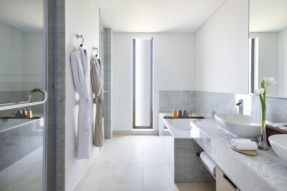 Discovery, Suite, King Bed، Zulal Wellness Resort 4/4