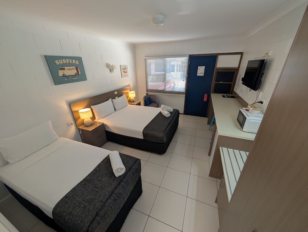 Moffat Beach Motel 21/62