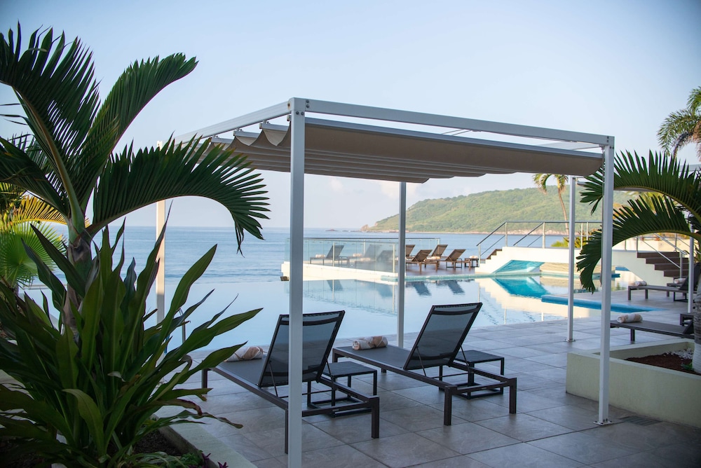 DoubleTree by Hilton Mazatlan 45/81