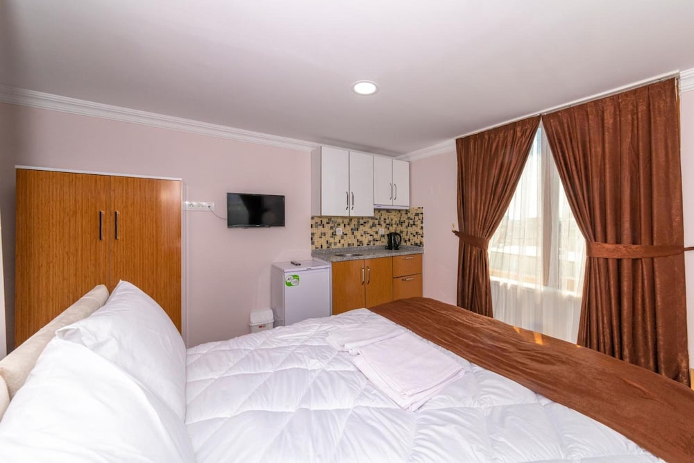 Tavra Hotel 13/34