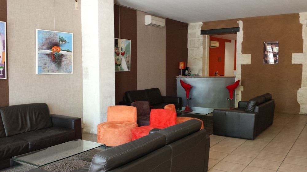 Abalone Hotel 27/46