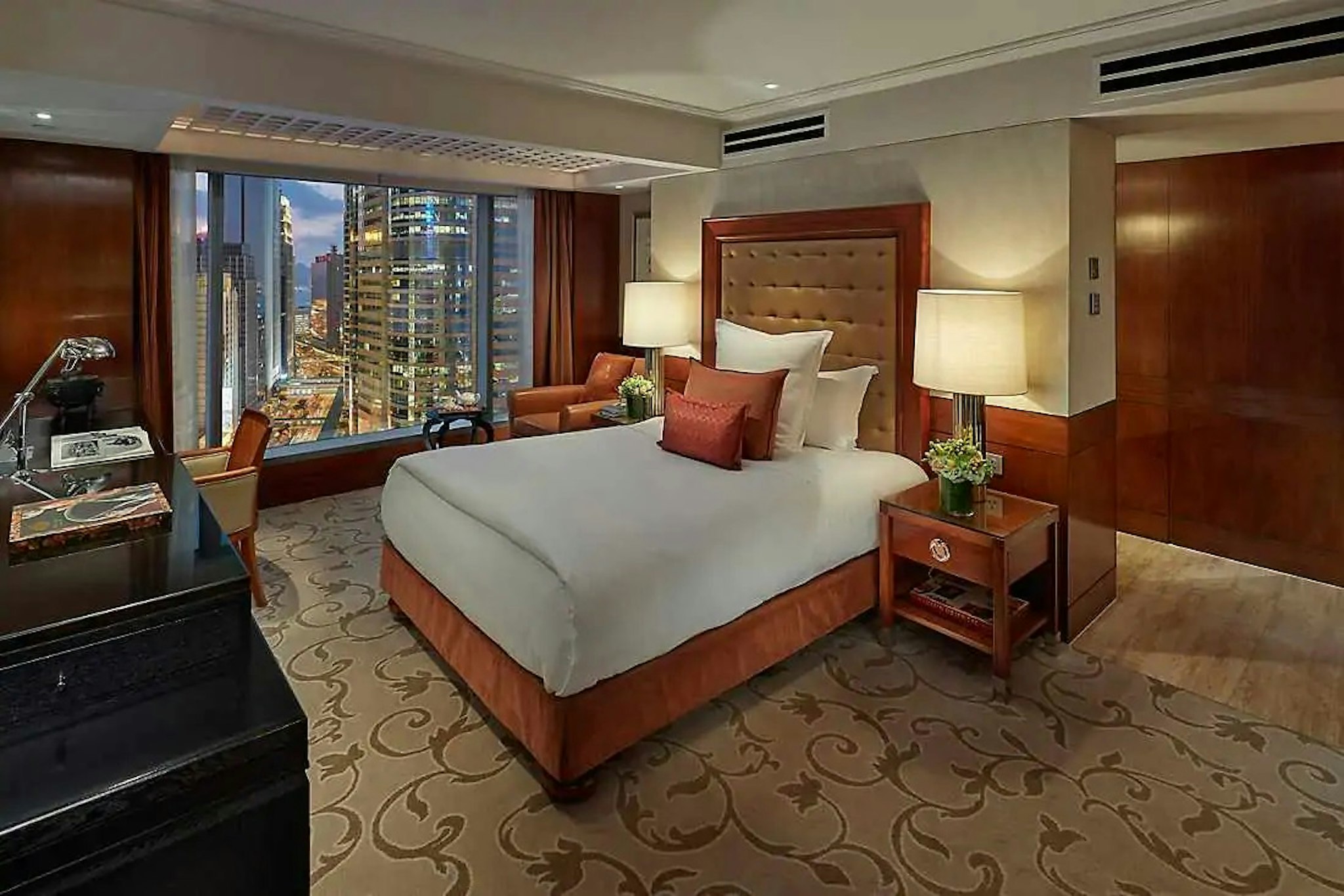 Mandarin Oriental Hong Kong 23/81