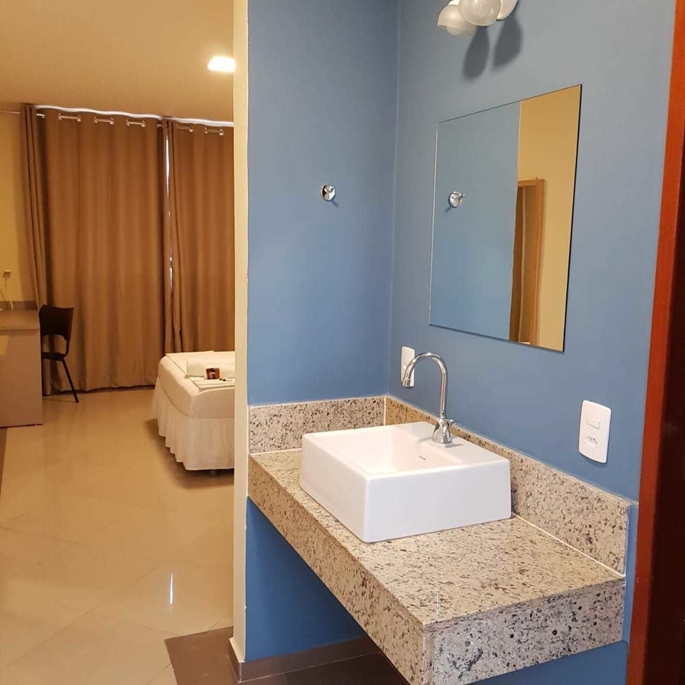Paracambi Top Hotel 35/36