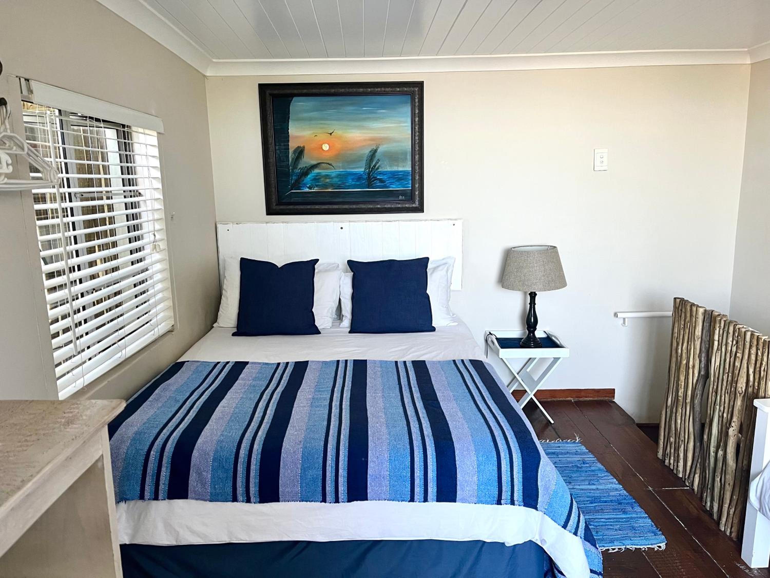 Ansteys Beach 7/50