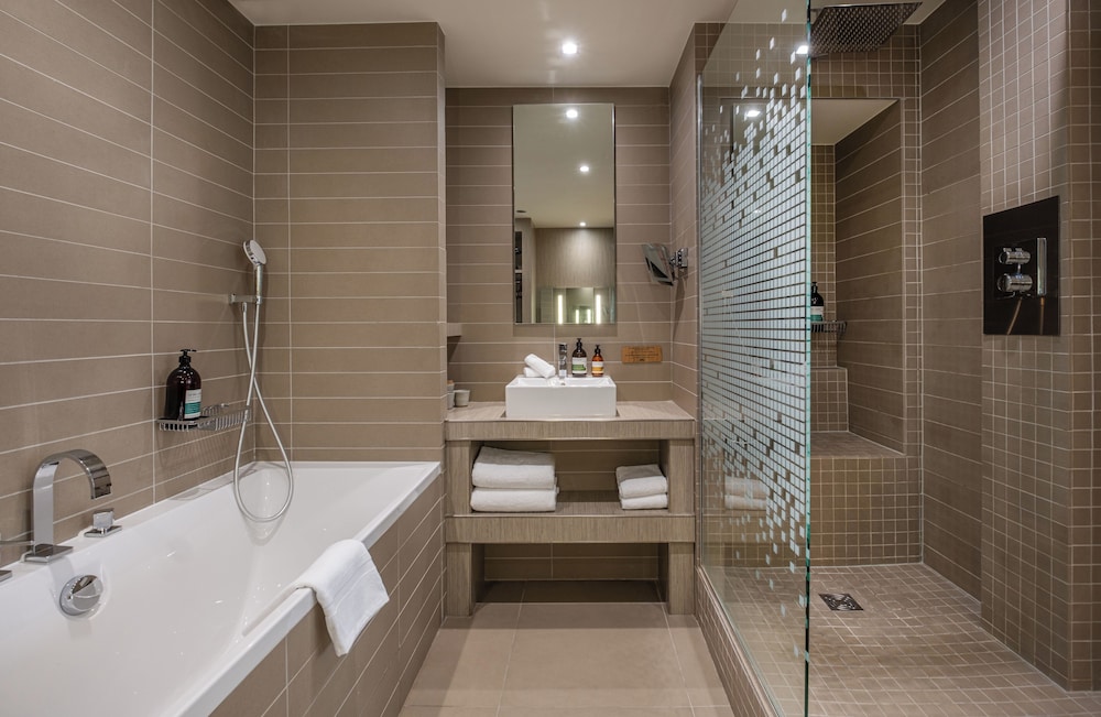 FirstName Toulouse - JDV by Hyatt 66/67