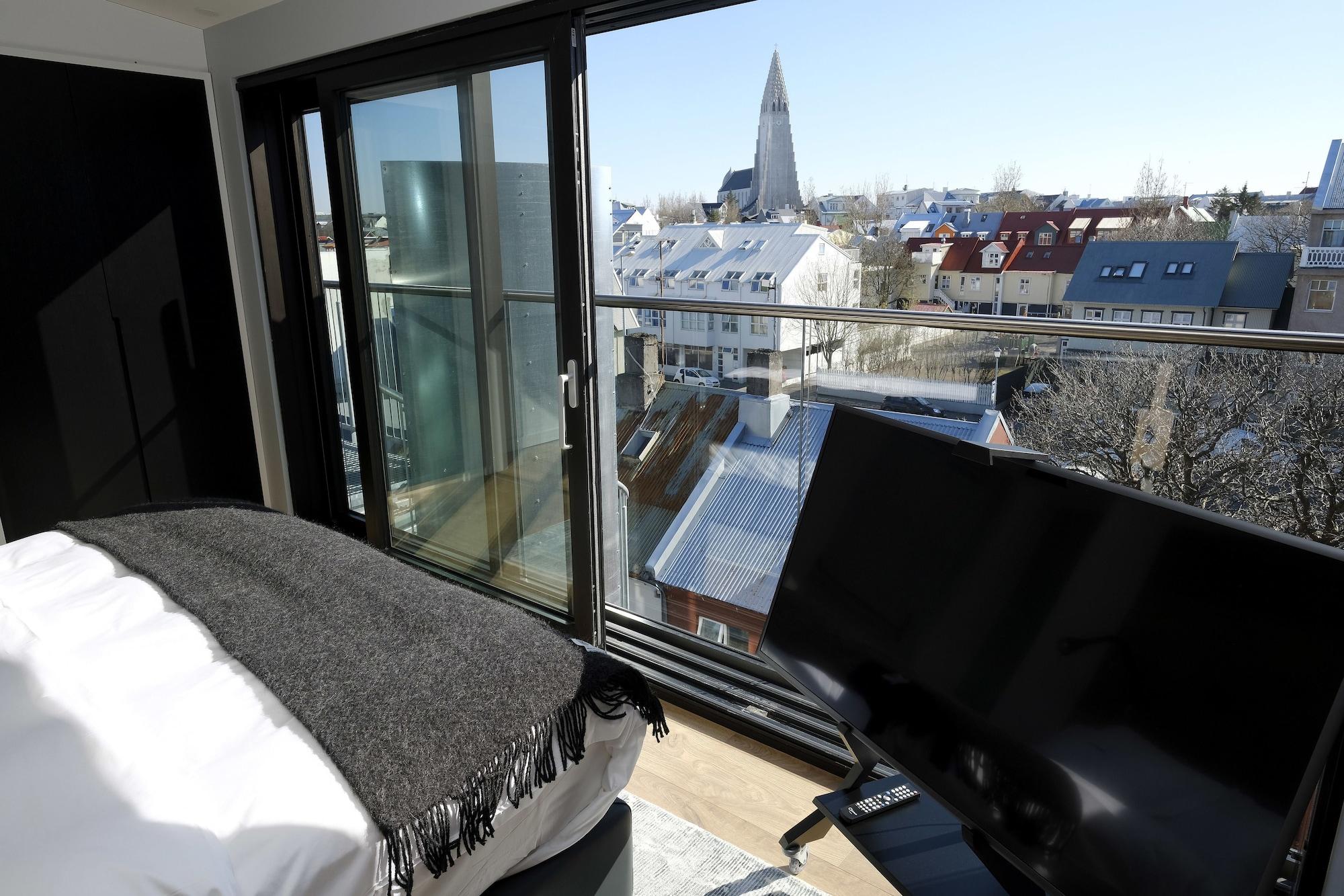 City, Suite، Ion City 5/5