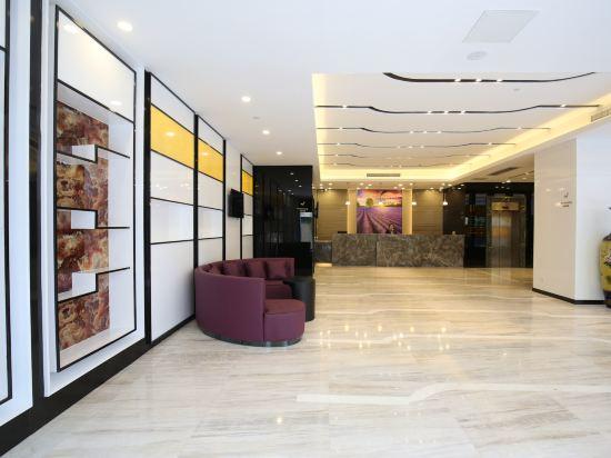 Lavande Hotels Wuhan Hankou Railway Station 7/20