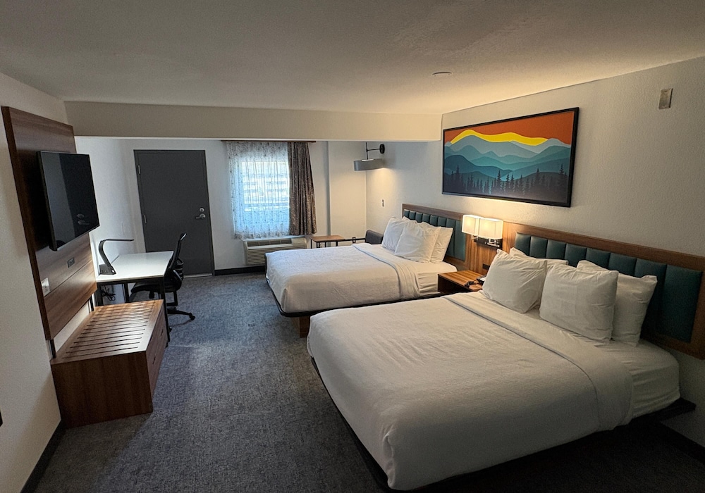 غرفة قياسية بسريرين كوين، Best Western Johnson's Inn Downtown Gatlinburg 2/8