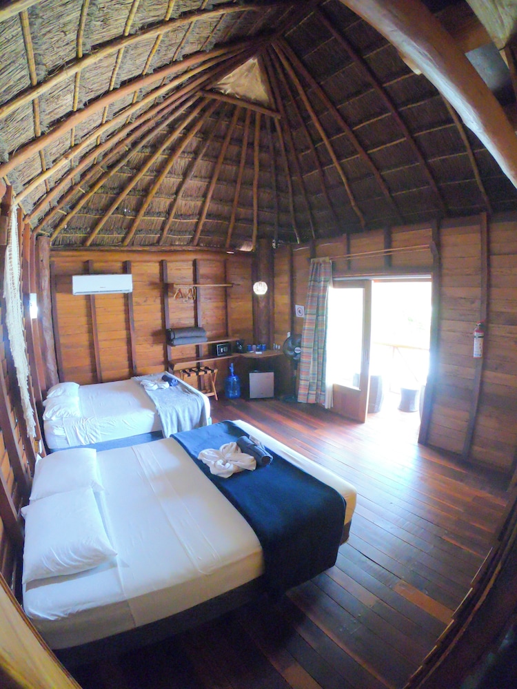Palmeras de Mahahual Cabanas 8/39