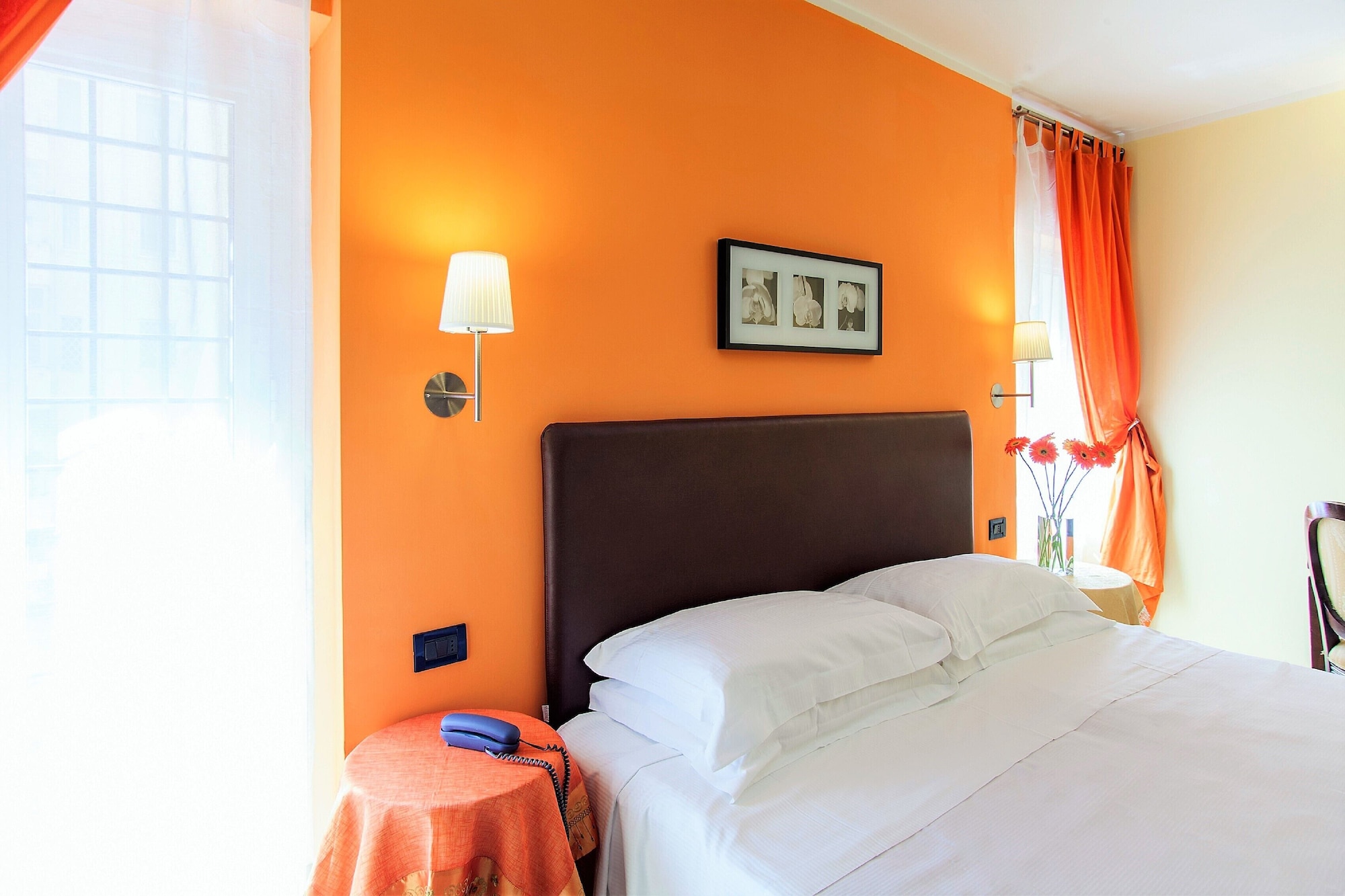 ROOM, TRIPLE