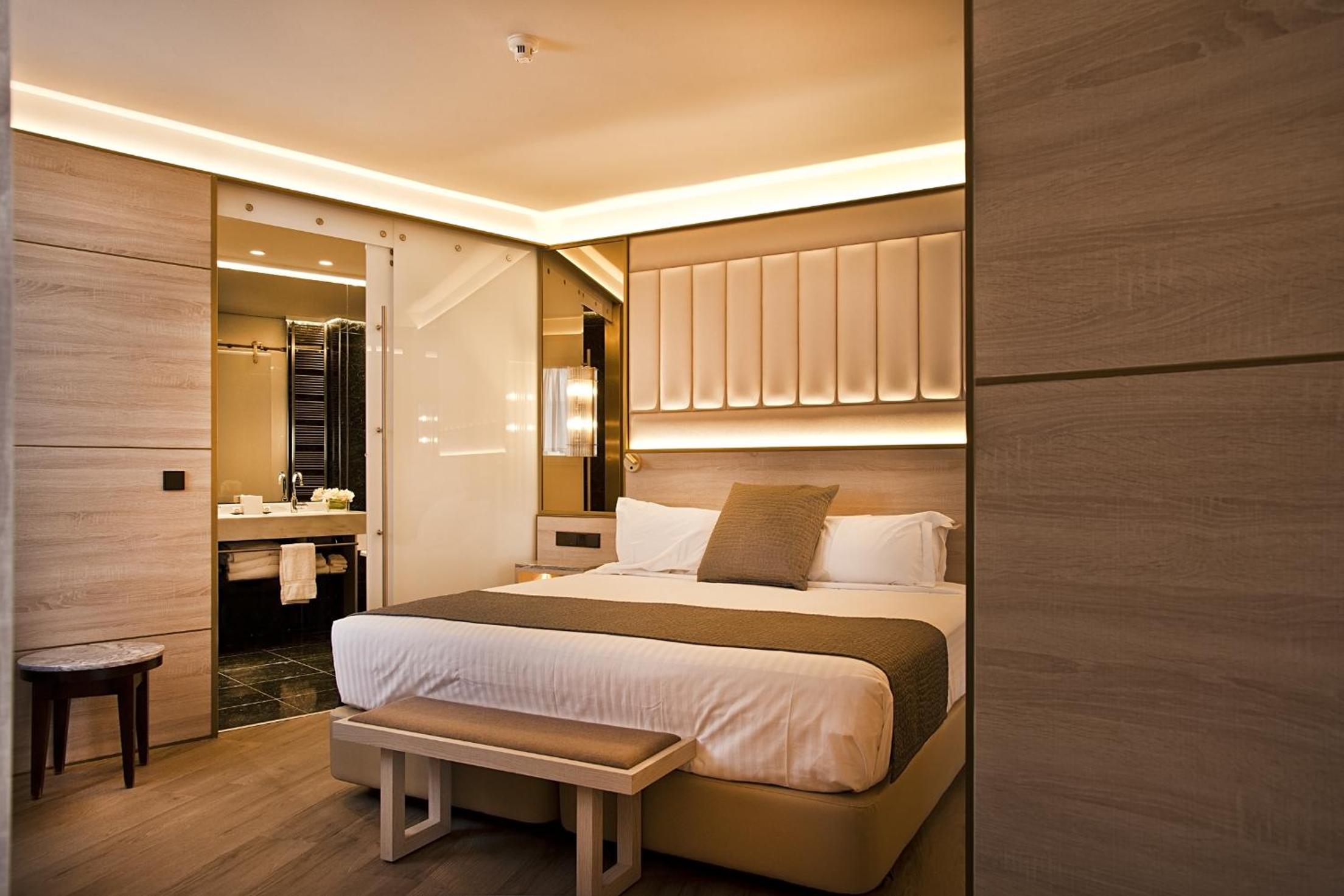 Penthouse, Suite, Double or Twin Bed