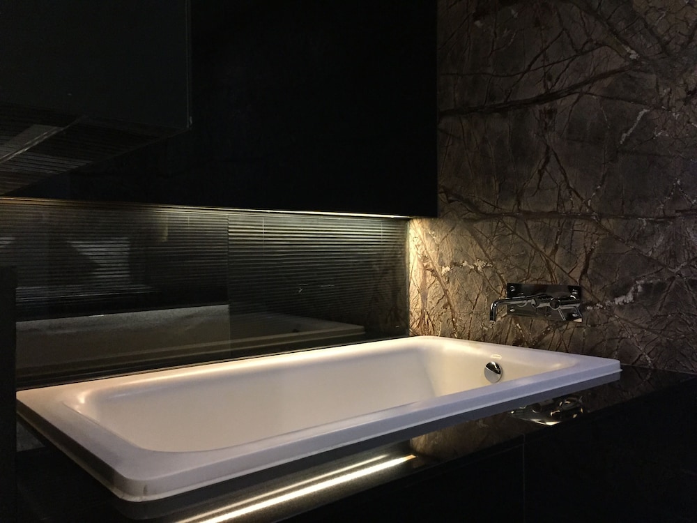Sr Hotel Sadang Ex Hotel Karashy 45/72